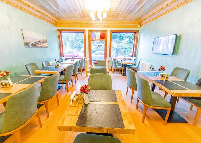 Acacia Mansion Hotel 3*