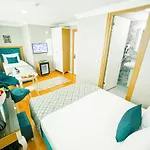 Acacia Mansion Szálloda 3*