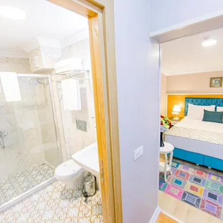 Acacia Mansion 3*