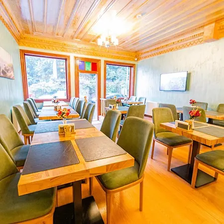 Acacia Mansion Szálloda