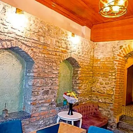 Acacia Mansion 3*