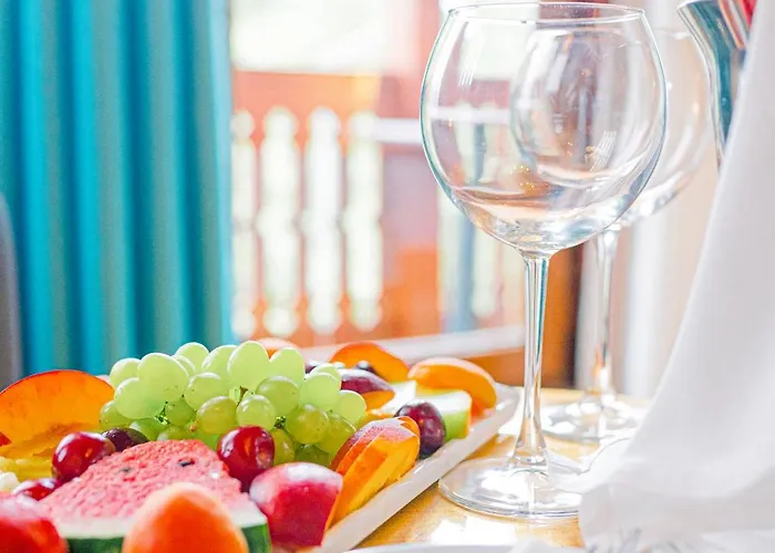 Отель Acacia Mansion